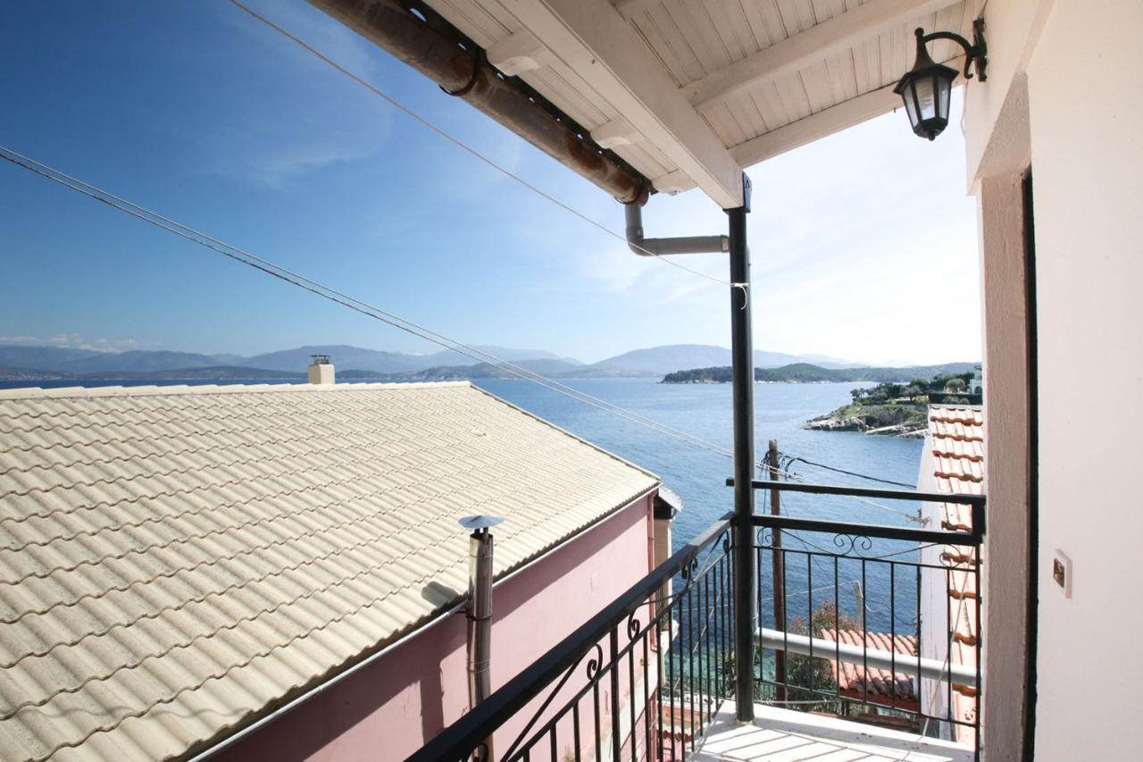 Gabriela's Seaside Home Kassiopi Exterior foto